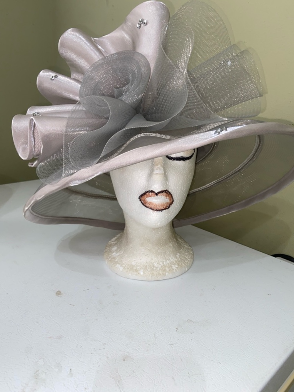 Beautiful Dress Hat / Church Hat by Mr. Hi’s